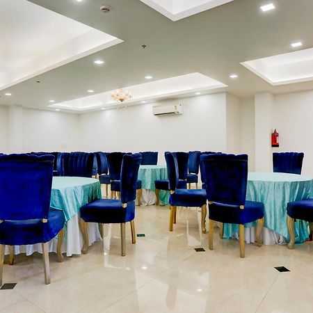 Palette Calista Premium Resort Samalkha Bagian luar foto