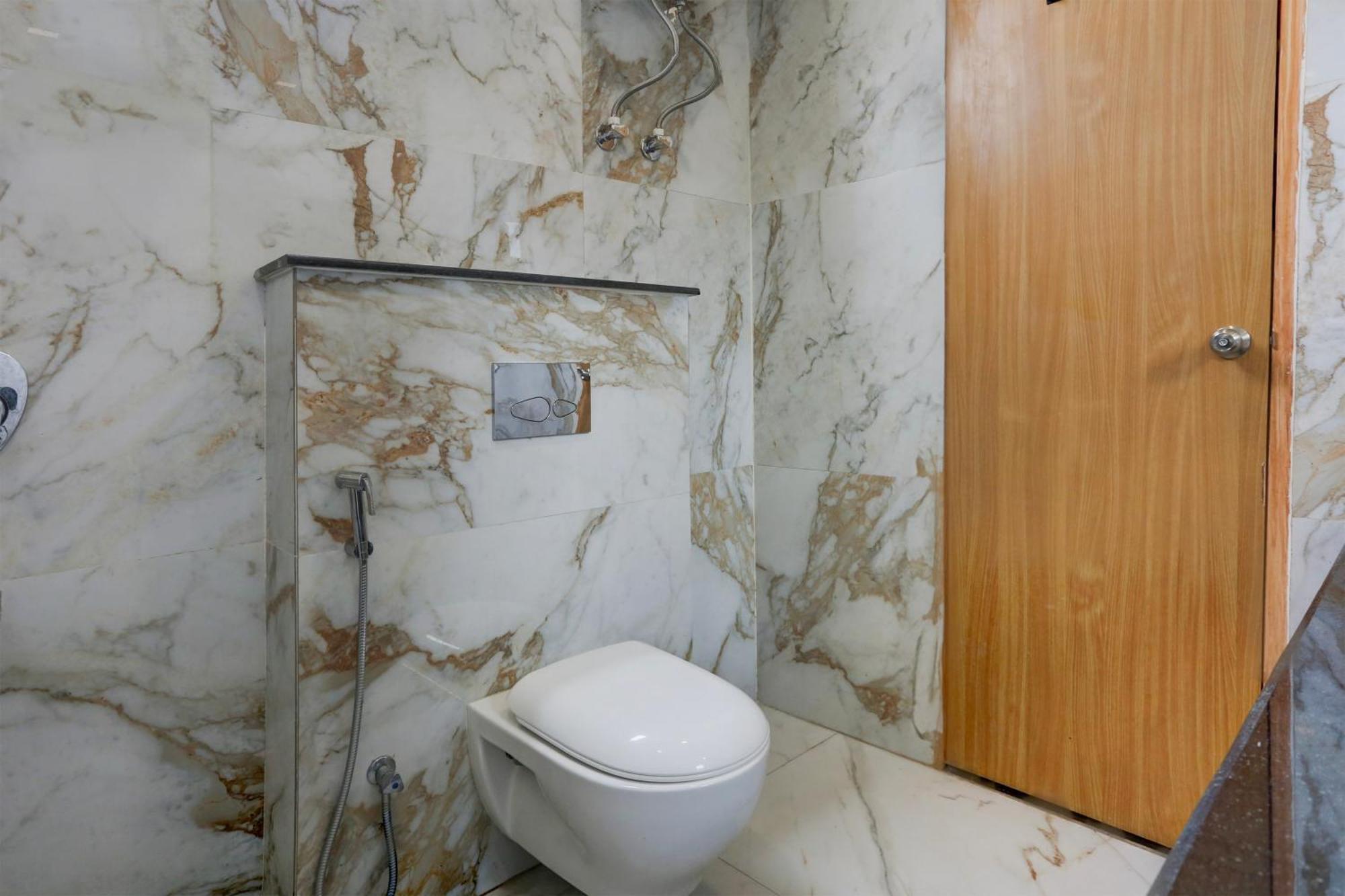 Palette Calista Premium Resort Samalkha Bagian luar foto