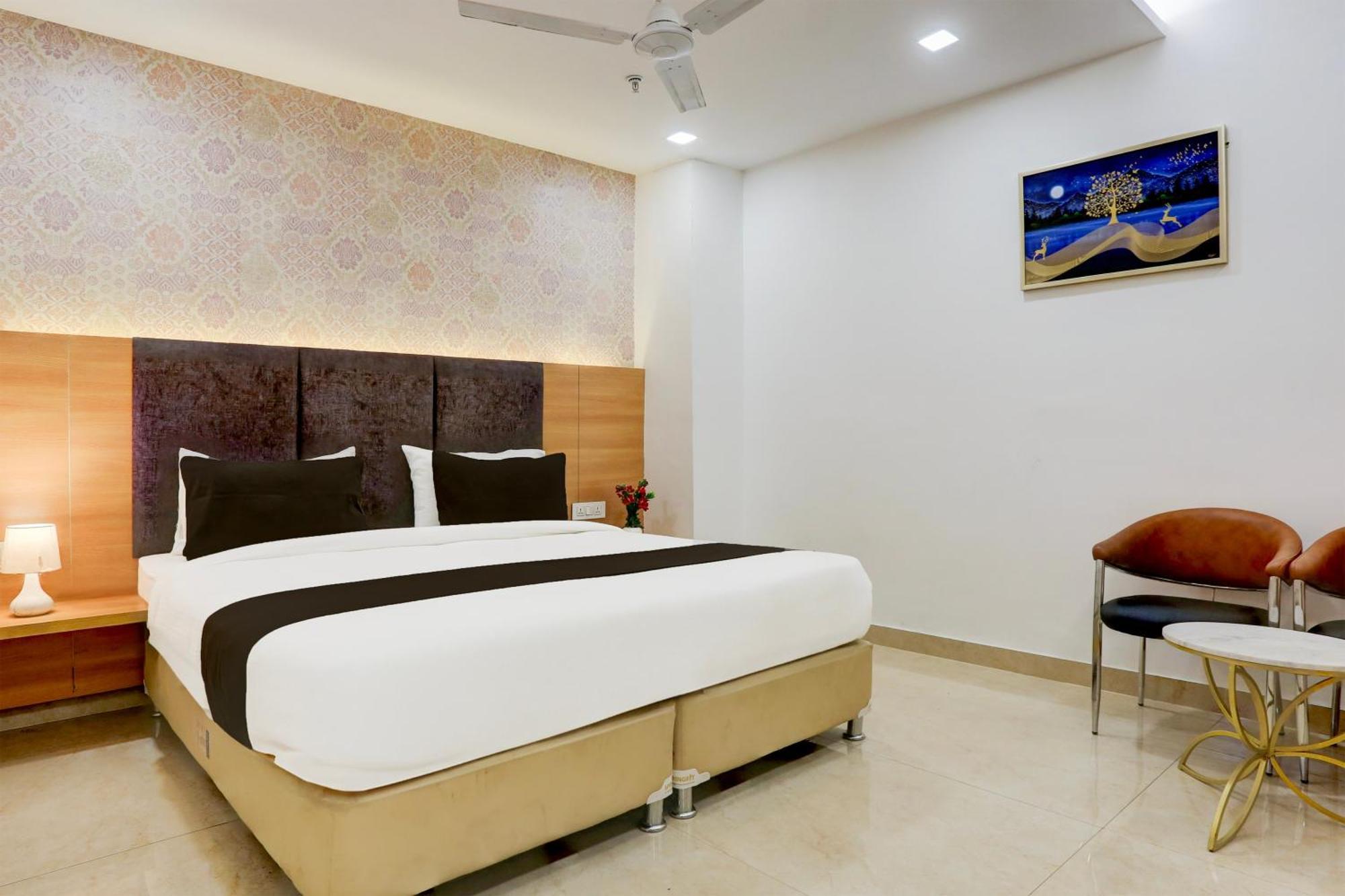 Palette Calista Premium Resort Samalkha Bagian luar foto